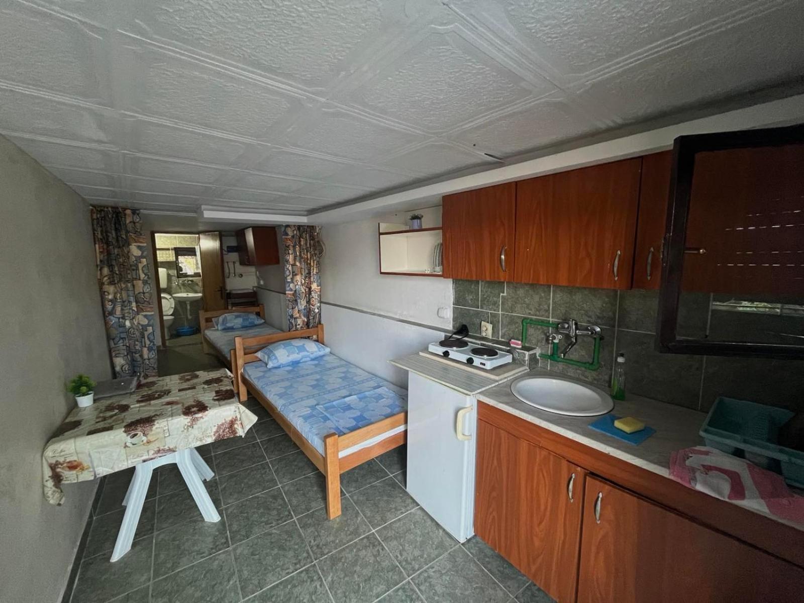 Apartments Mudric Херцег Нови Екстериор снимка