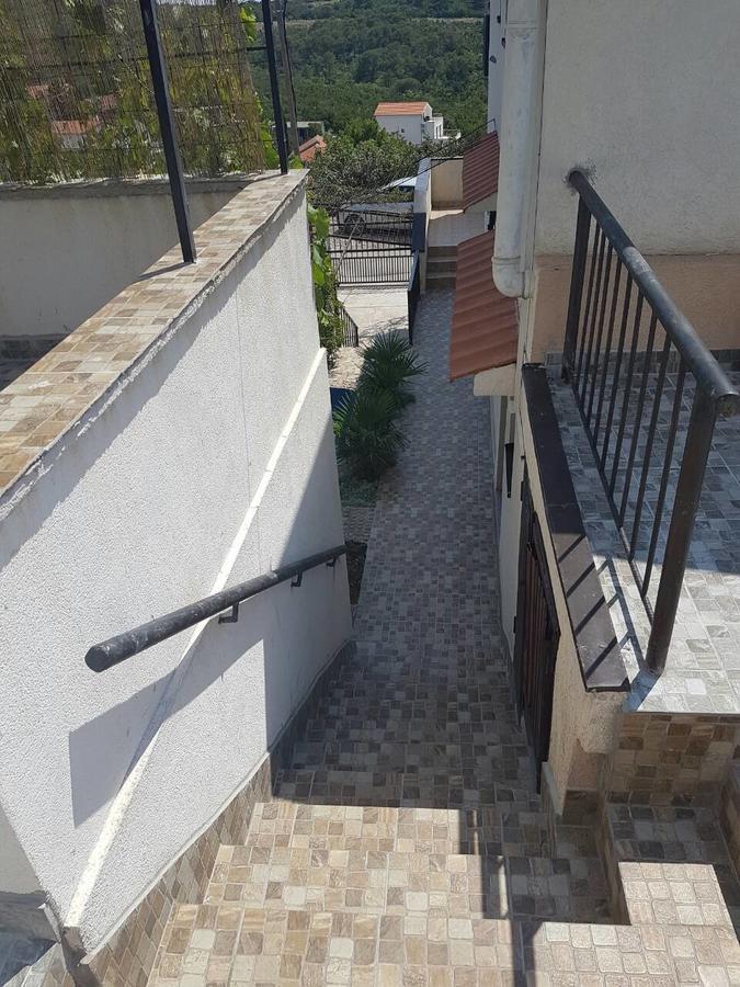 Apartments Mudric Херцег Нови Екстериор снимка